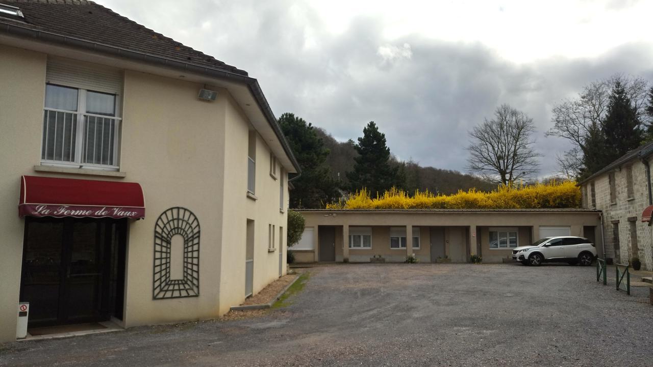 Hotel Restaurant - La Ferme De Vaux Creil Kültér fotó